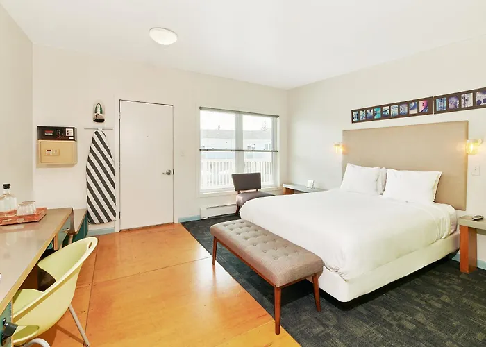 Greenporter Hotel