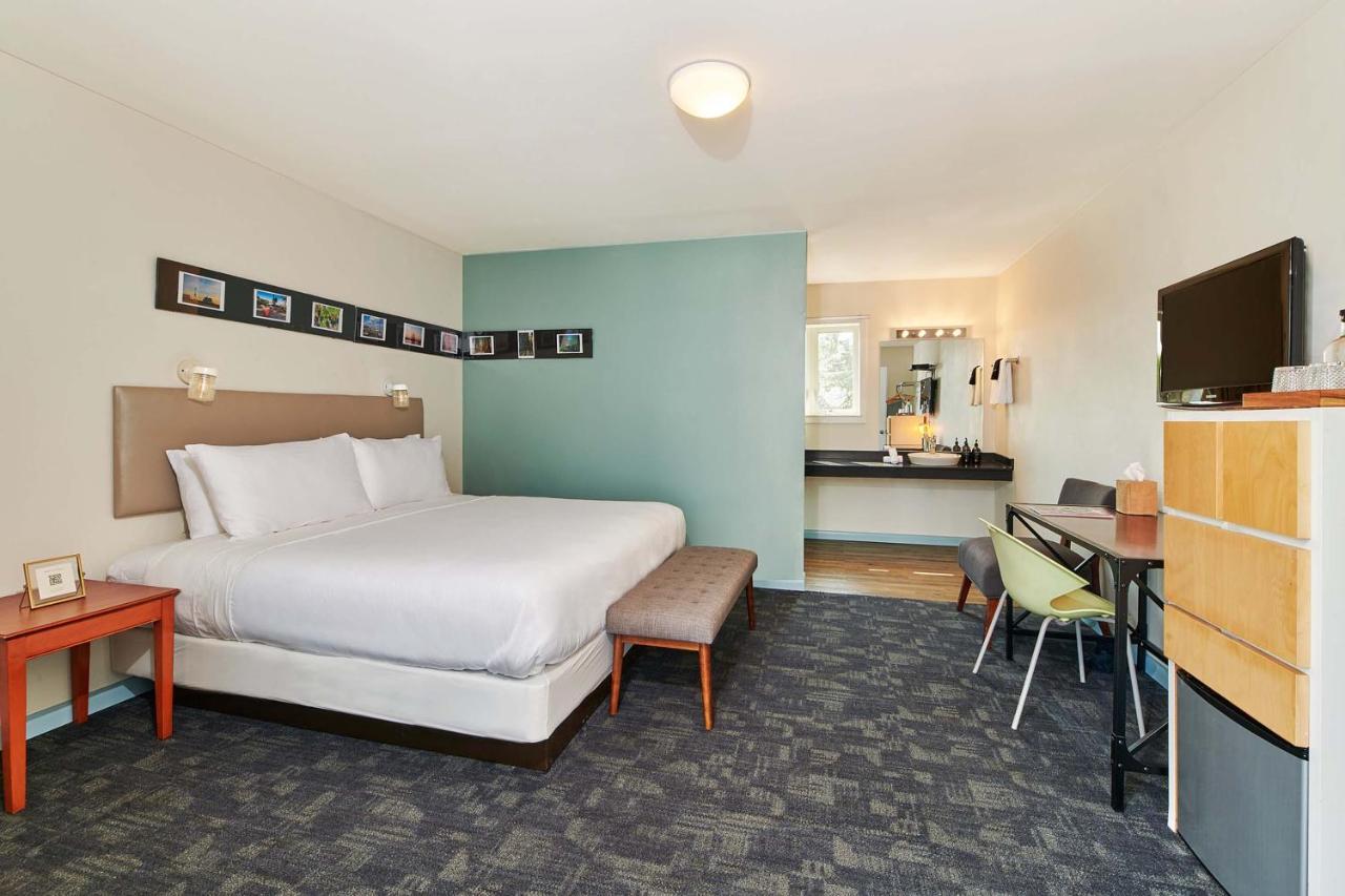 Greenporter Hotel